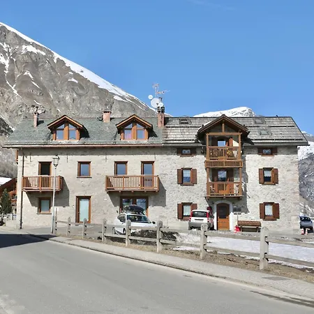 Mauro Apartamento